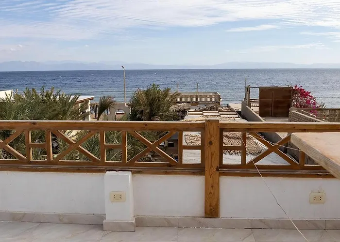 Hostel Marine Garden Camp *
